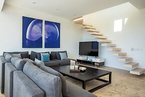 Magia Beachside by Bric