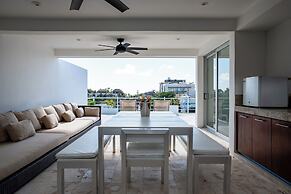 Magia Beachside by Bric