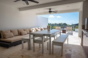 Magia Beachside by Bric