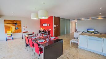 Magia Beachside by Bric