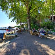 El Galleon Beach Resort Asia Divers