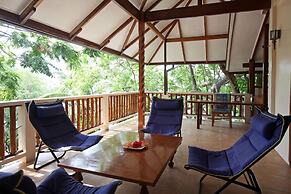 El Galleon Beach Resort Asia Divers