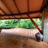 El Galleon Beach Resort Asia Divers