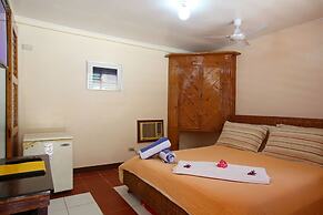 El Galleon Beach Resort Asia Divers