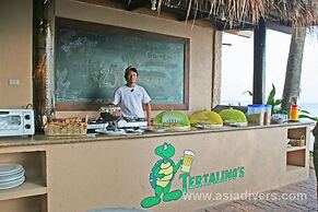 El Galleon Beach Resort Asia Divers
