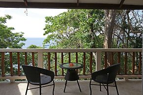 El Galleon Beach Resort Asia Divers