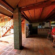 El Galleon Beach Resort Asia Divers