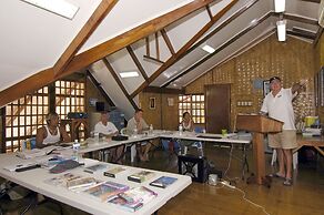 El Galleon Beach Resort Asia Divers