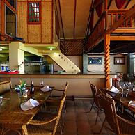 El Galleon Beach Resort Asia Divers