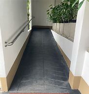 Lani Chiang Mai Hotel