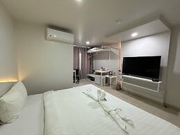 Bed by Boat Hotel & Apartment