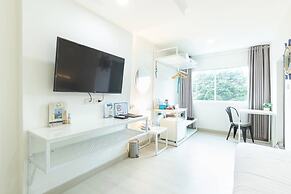 Bed by Boat Hotel & Apartment