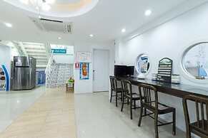 Bed by Boat Hotel & Apartment