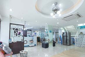 Bed by Boat Hotel & Apartment