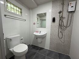 Bed by Boat Hotel & Apartment