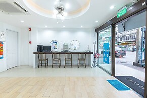 Bed by Boat Hotel & Apartment