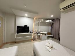 Bed by Boat Hotel & Apartment