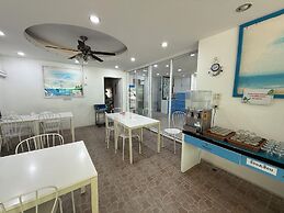 Bed by Boat Hotel & Apartment