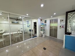 Bed by Boat Hotel & Apartment