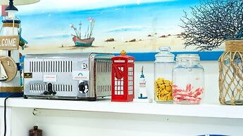 Bed by Boat Hotel & Apartment