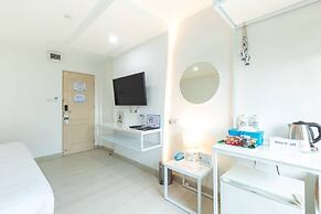 Bed by Boat Hotel & Apartment