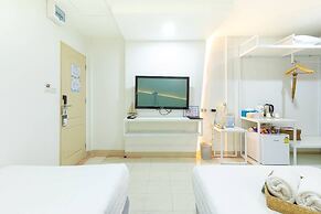 Bed by Boat Hotel & Apartment