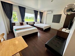 Family Transit Hotel