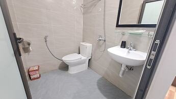 Family Transit Hotel