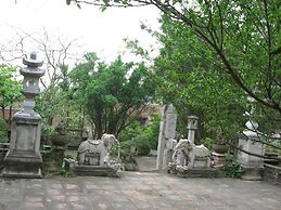 Family Transit Hotel