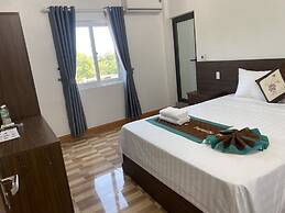 Family Transit Hotel