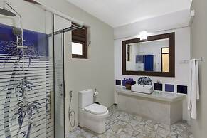 Palm Beach Inn and Sea Shells Cabanas