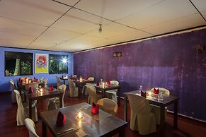 Palm Beach Inn and Sea Shells Cabanas