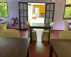 Palm Beach Inn and Sea Shells Cabanas