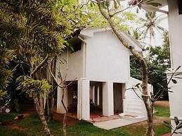 Palm Beach Inn and Sea Shells Cabanas