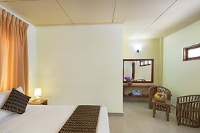 Palm Beach Inn and Sea Shells Cabanas