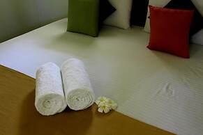 Palm Beach Inn and Sea Shells Cabanas