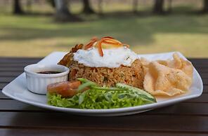 Palm Beach Inn and Sea Shells Cabanas