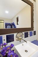 Palm Beach Inn and Sea Shells Cabanas