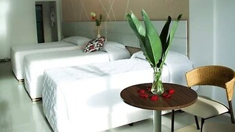 Emirates Hotel & Suítes