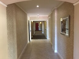 LYX Suites at Merrick Park in Coral Gables