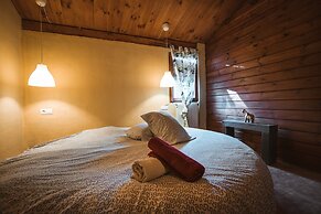 Fuente del Lobo Glamping  Bungalows - Adults Only