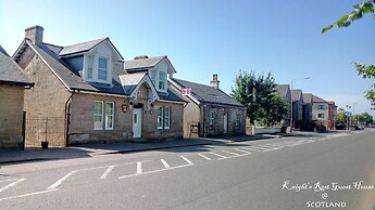 Knight's Rest Guest House