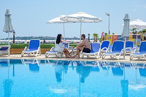 Blue Pearl Hotel