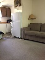 Colonial Bay Motel and Cottages