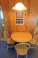 Colonial Bay Motel and Cottages