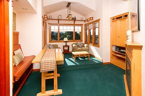 Sweetwater Inn and Spa