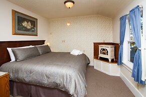 Sweetwater Inn and Spa