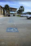 Karnes City Lodge