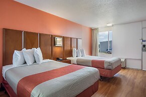 Motel 6 Van Buren, AR