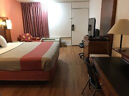 Motel 6 Van Buren, AR